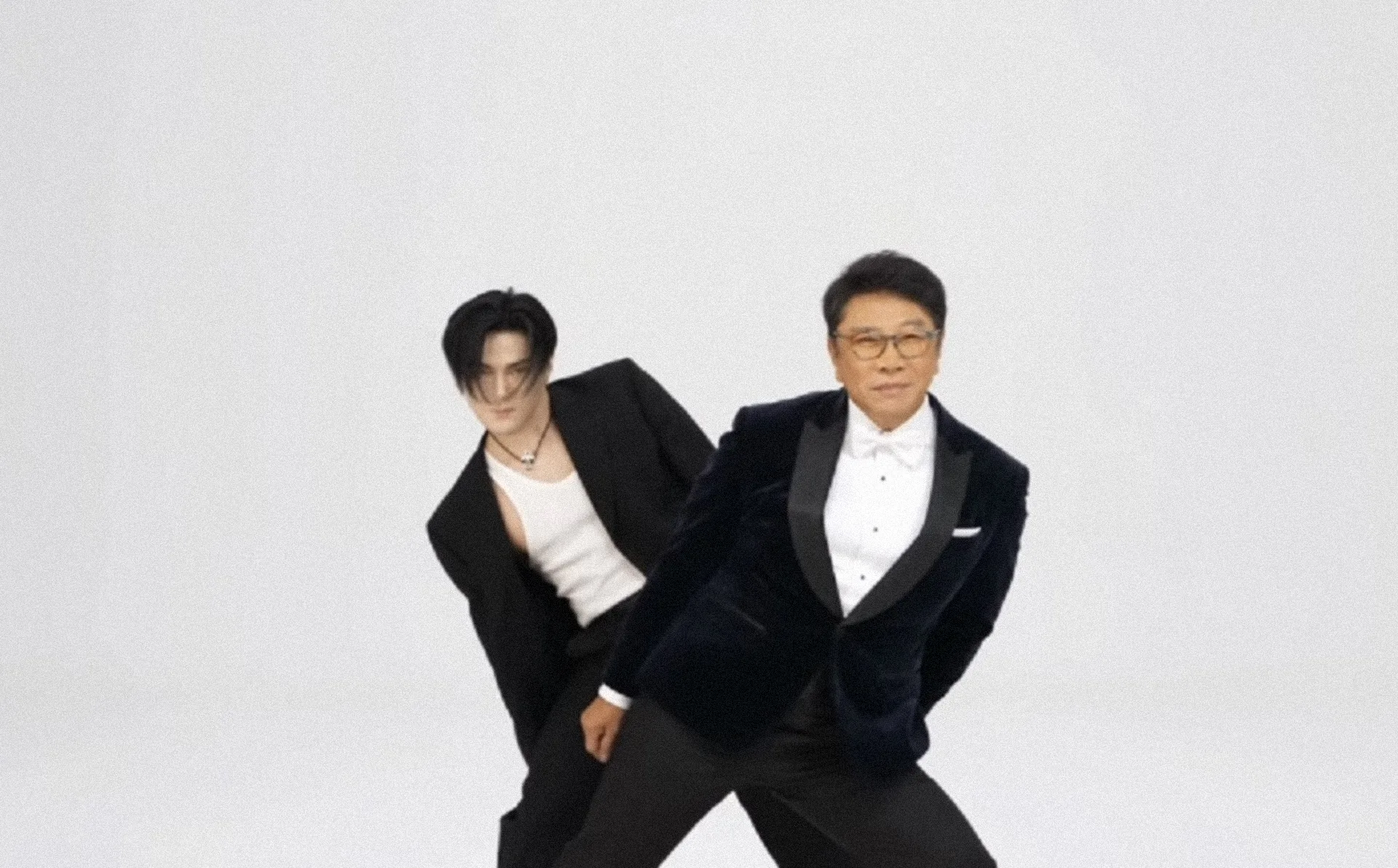 Sunny de Girls' Generation publica un video de su tío Lee Soo Man bailando ''Neon'', hecho con IA
